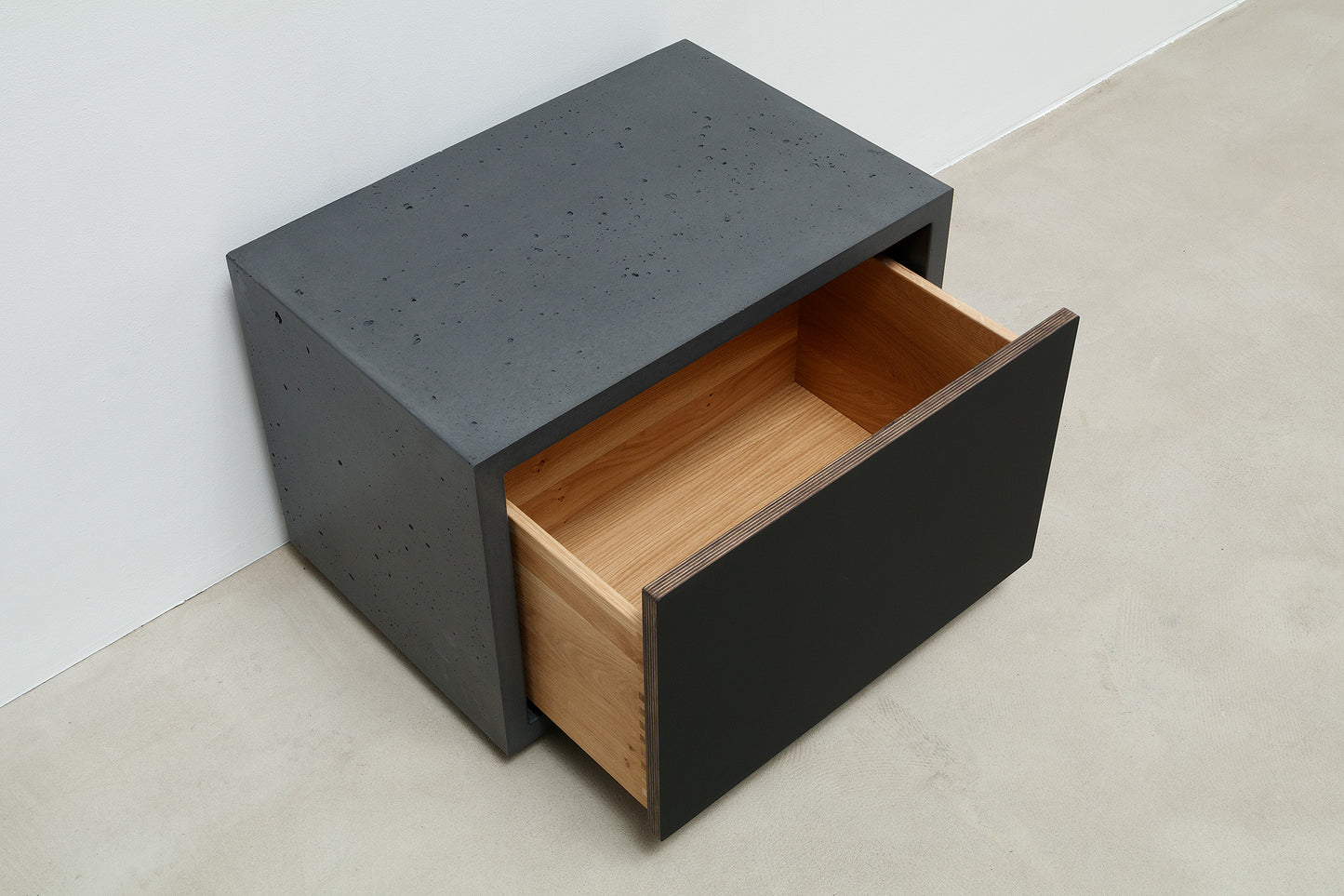 Beton-Lowboard CONCRETE LAVA FENIX