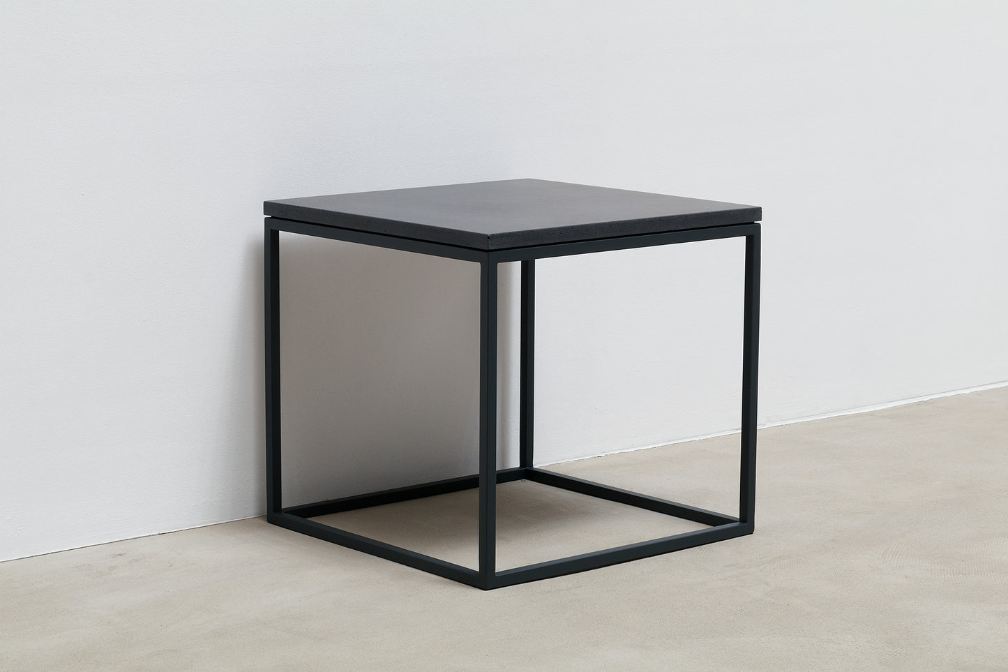 Beton-Couchtisch CONCRETE SIDE